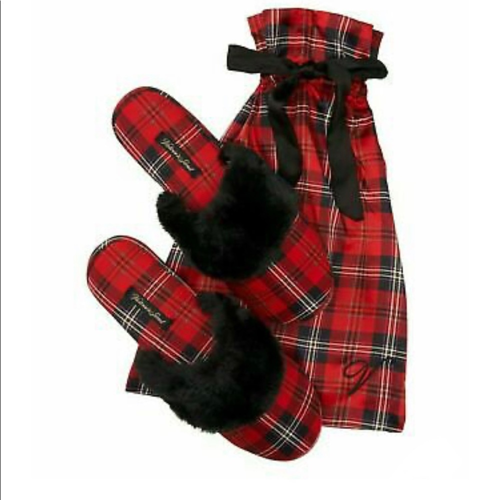 NWT Victoria Secret Slippers